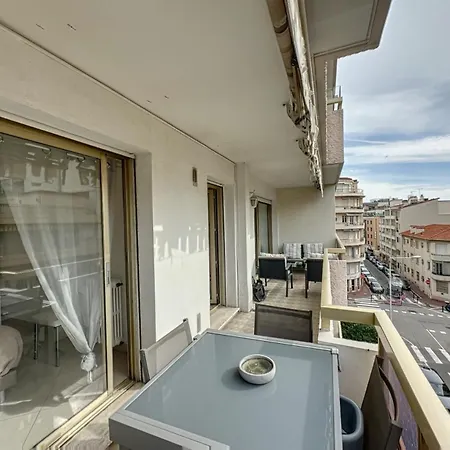 Apartment Proche Carlton