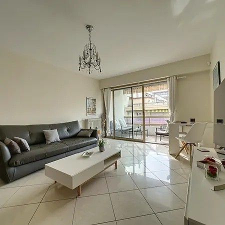 Proche Carlton Apartment *